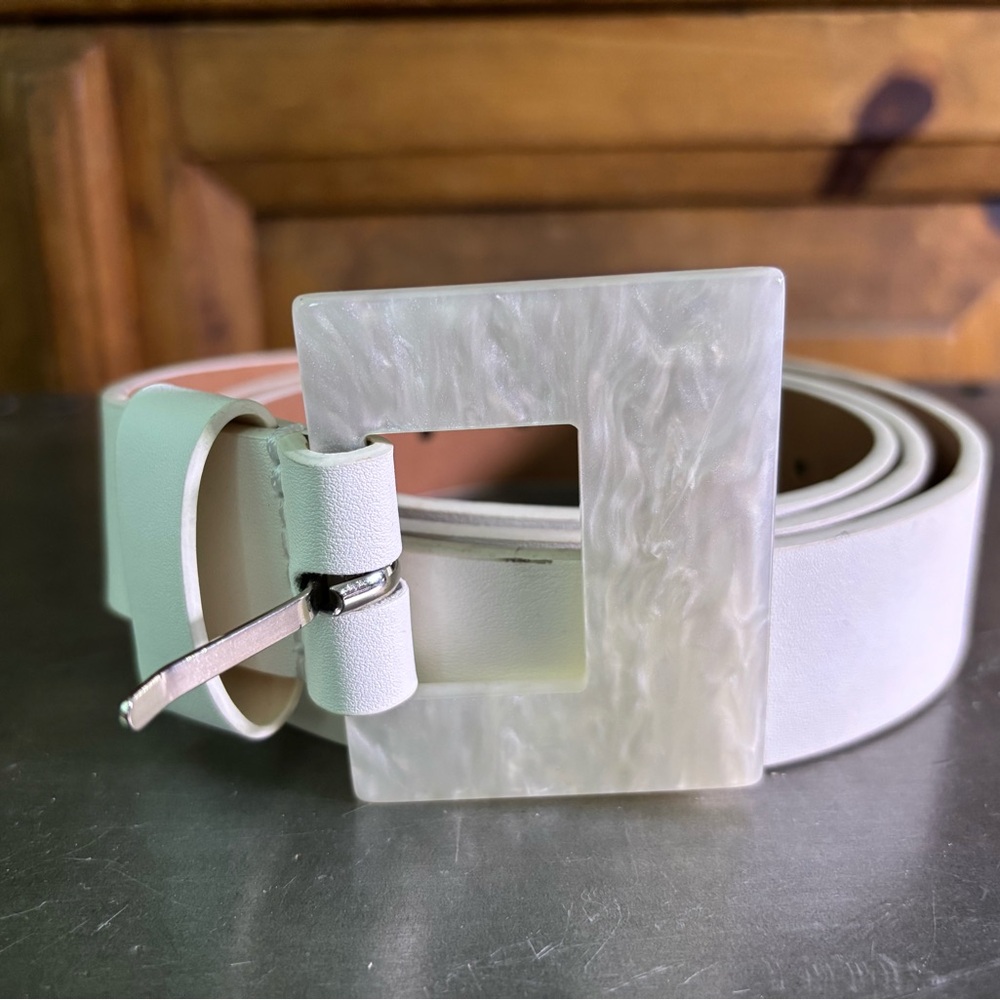 Elegant White Belt with Pearl Buckle